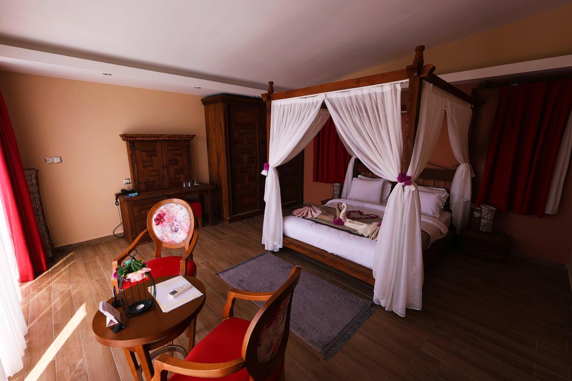 פאראליה Lissiya Hotel מראה חיצוני תמונה